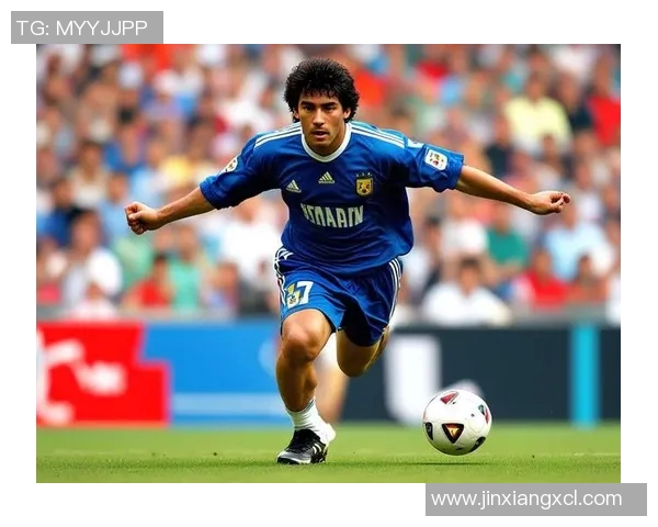 足球巨星的风采与荣耀他们在绿茵场上的传奇瞬间 足球巨星的风采与荣耀他们在绿茵场上的传奇瞬间